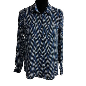 𝅺rue 21 long sleeve button front lightweight blouse size medium NWT
